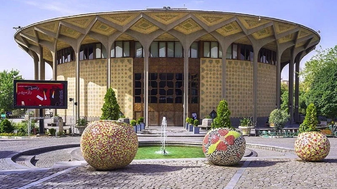 تالار وحدت یکی از بهترین گزینه‌های تهران گردی